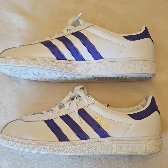 EUC Men's Adidas Munchen White and Purple Sneakers, Size 10 - Picture 2 of 7